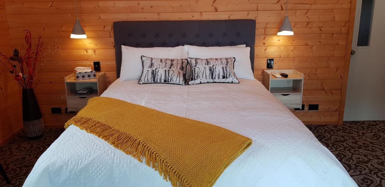 Cosy Cabin In The Paddocks - Breakfast Included Franz Josef Exterior photo